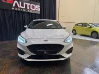 Usado Ford Focus ST-Line 125 CV (91 kW) 2019 Blanco Berlina