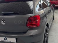 Usado VW Polo Advance 90 CV (66 kW) 2016 Negro Berlina