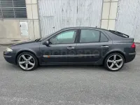 Usado Renault Laguna II Privilege 150 CV (110 kW) 2002 Verde Berlina