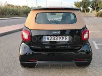 Usado Smart ForTwo Cabrio 90 CV (66 kW) 2018 Negro Descapotable