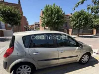 Usado Renault Scénic II 110 CV (80 kW) 2008 Beige Monovolumen