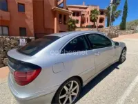 Usado Mercedes C220 143 CV (105 kW) 2003 Gris / plata Berlina