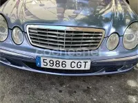 Usado Mercedes E320 Elegance 204 HP (150 kW) 2003 Azul Sedan