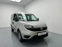 Usado Fiat Doblò Active 90 CV (66 kW) 2015 Gris / plata Monovolumen