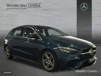 Usado Mercedes B200 AMG line 150 CV (110 kW) 2019 Denim blue  metallic paint Utilitario