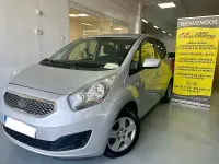 Usado Kia Venga 90 CV (66 kW) 2011 Gris / plata Utilitario