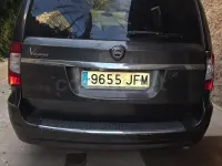 Usado Lancia Voyager S 177 CV (130 kW) 2015 Gris / plata Monovolumen