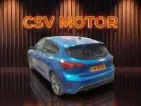 Usado Ford Focus ST-Line X 155 CV (114 kW) 2025 Azul Berlina