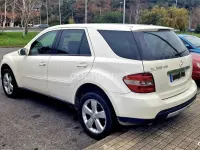 Usado Mercedes ML320 224 CV (164 kW) 2007 Blanco SUV