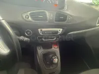 Usado Renault Scénic Dynamique 115 CV (84 kW) 2014 Negro Monovolumen