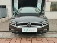 Usado VW Passat Business 122 CV (89 kW) 2022 Gris / plata Familiar