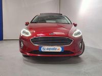 Usado Ford Fiesta Titanium 101 CV (74 kW) 2017 Rojo Utilitario