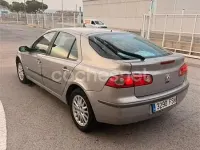Usado Renault Laguna III Authentique 110 CV (80 kW) 2007 Gris / plata Berlina