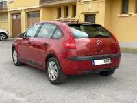 Usado Citroën C4 Exclusive 110 CV (80 kW) 2005 Granate Berlina