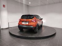 Usado Renault Captur Zen 90 CV (66 kW) 2016 Naranja SUV