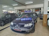 Usado Renault Mégane Dynamique 105 CV (77 kW) 2008 Negro Berlina