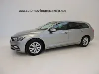 Usado VW Passat Business 122 CV (89 kW) 2022 Gris / plata Familiar