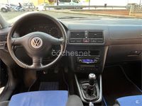 Usado VW Golf IV 110 CV (80 kW) 2001 Azul Berlina