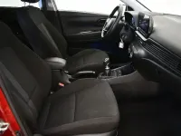 Usado Hyundai i20 100 CV (73 kW) 2025 Rojo Utilitario
