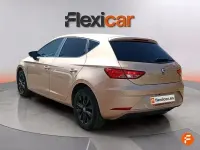 Usado Seat Leon Style 115 CV (84 kW) 2019 Beige