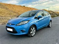 Usado Ford Fiesta Trend 82 CV (60 kW) 2010 Azul Utilitario