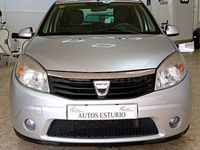 Usado Dacia Sandero Ambiance 75 CV (55 kW) 2008 Gris / plata Berlina