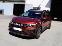Usado Dacia Jogger Expression 110 CV (80 kW) 2025 Verde Monovolumen