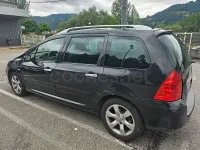 Usado Peugeot 307 110 CV (80 kW) 2007 Negro Familiar