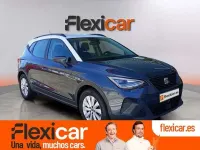 Usado Seat Arona Style 110 CV (80 kW) 2023 Gris SUV