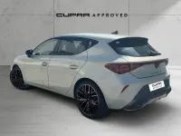Usado Cupra Leon 150 CV (110 kW) 2024 Gris / plata Berlina