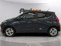 Usado Hyundai i10 67 CV (49 kW) 2023 Gris Utilitario