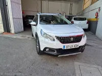 Usado Peugeot 2008 Allure 100 CV (73 kW) 2018 Blanco SUV