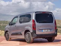 Usado Citroën Berlingo 100 CV (73 kW) 2024 Gris / plata Monovolumen