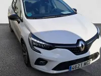 Käytetty Renault Clio V Intens 100 HP (73 kW) 2022