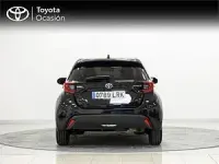 Usado Toyota Yaris Active 116 CV (85 kW) 2021 Negro Utilitario
