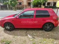 Usado VW Golf IV Highline 115 CV (84 kW) 2000 Rojo Berlina