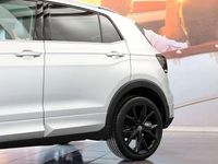 Usado VW T-Cross Sport 110 CV (80 kW) 2023 Gris SUV