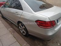 Usado Mercedes E300 Avantgarde 231 CV (169 kW) 2014 Gris / plata Berlina