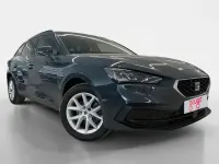Usado Seat Leon Style 150 CV (110 kW) 2024 Azul Familiar