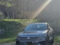 Usado VW Touareg Pure 231 CV (169 kW) 2019 Gris / plata SUV