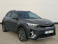 Usado Kia Stonic 101 CV (74 kW) 2021 Gris SUV