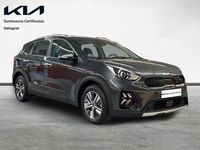 Usado Kia Niro 141 CV (103 kW) 2022 Gris / plata SUV