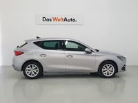 Usado Seat Leon Style 110 CV (80 kW) 2022 Gris Berlina