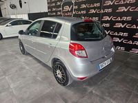Usado Renault Clio II Exception 85 CV (62 kW) 2010 Gris / plata Berlina
