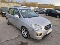Usado Kia Carens Active 140 CV (102 kW) 2007 Gris / plata Monovolumen