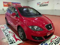 Usado Seat Altea XL I-Tech 105 CV (77 kW) 2014 Granate Monovolumen