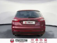 Usado Ford Mondeo Vignale 179 CV (131 kW) 2015 Rojo Berlina