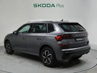 Usado Skoda Kamiq Selection 115 CV (84 kW) 2025 Gris / plata SUV