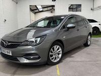 Usado Opel Astra Elegance 131 CV (96 kW) 2022 Gris Utilitario