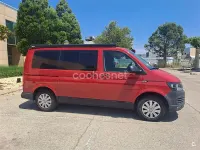 Usado VW Caravelle Trendline 102 CV (75 kW) 2016 Rojo Van
